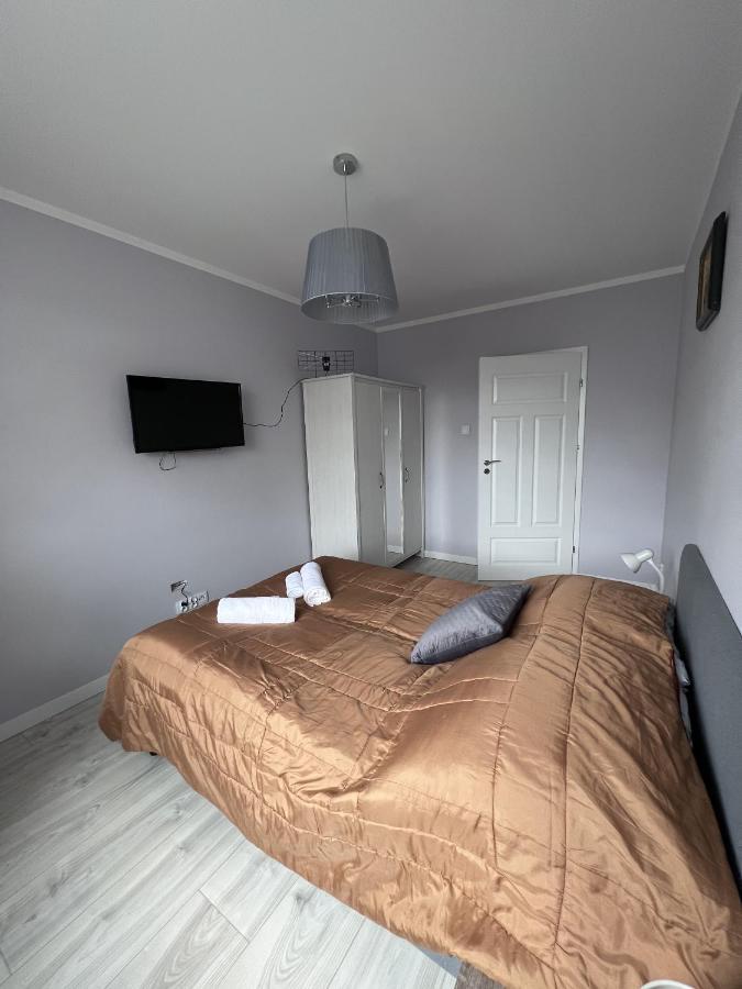 Apartament Z Tarasem Na Osiedlu Rakownica Jelenia Góra Exterior foto