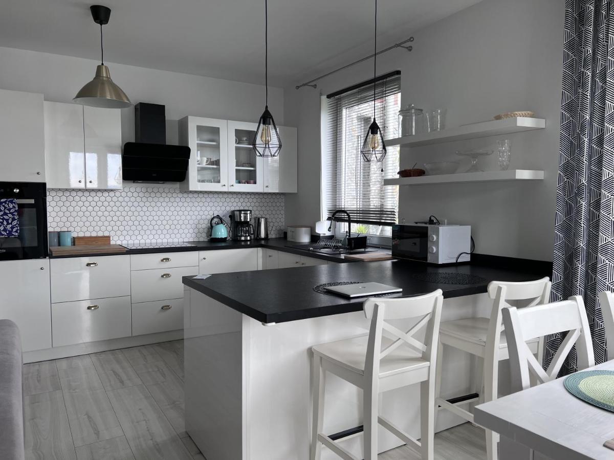 Apartament Z Tarasem Na Osiedlu Rakownica Jelenia Góra Exterior foto